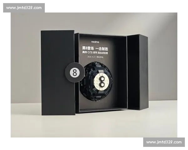 真我邀请函藏积木黑 8:GT8 系列要 “一杆定音”?